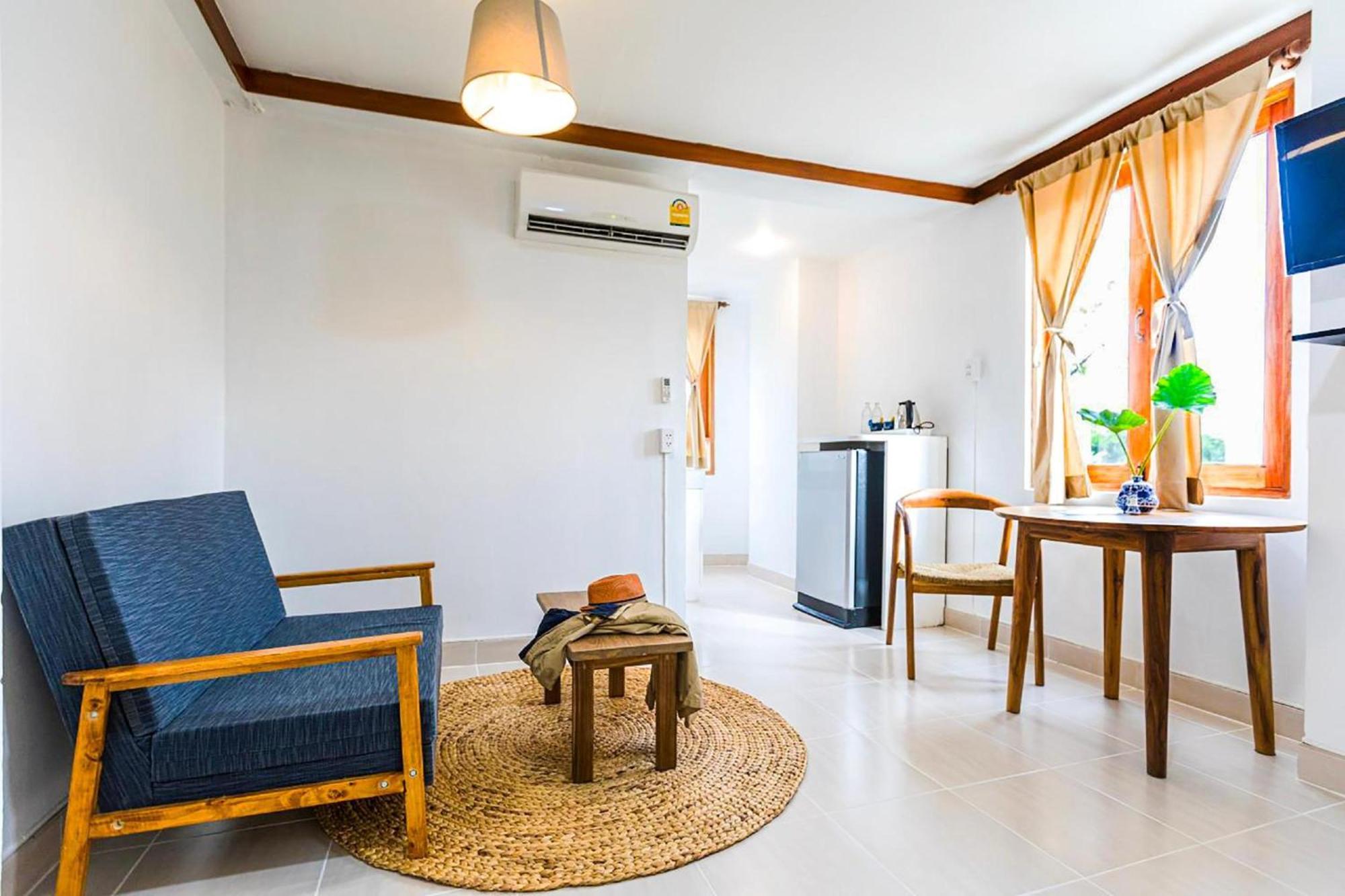 Collection O Howard Square Boutique Hotel Bangkok Exterior photo