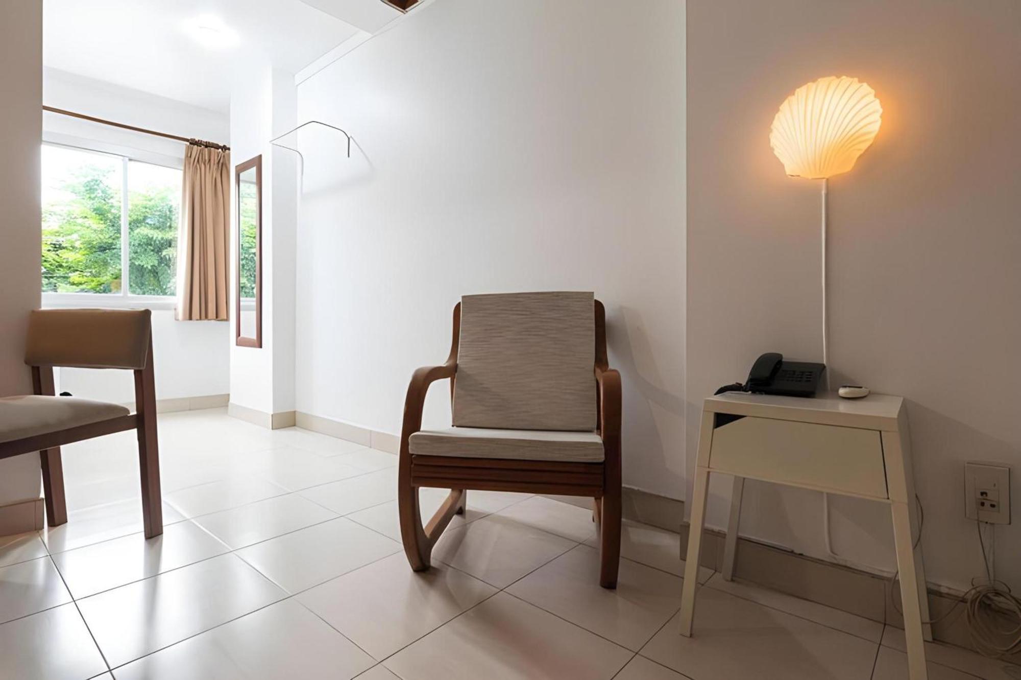 Collection O Howard Square Boutique Hotel Bangkok Exterior photo