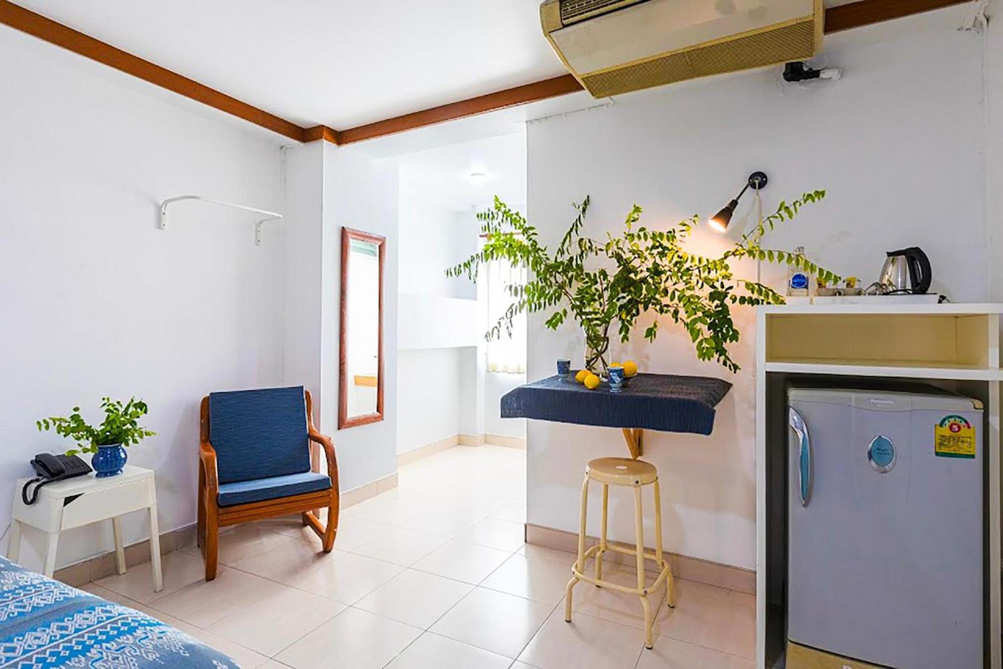 Collection O Howard Square Boutique Hotel Bangkok Exterior photo
