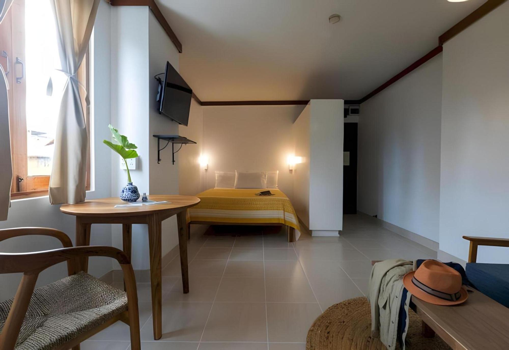 Collection O Howard Square Boutique Hotel Bangkok Exterior photo