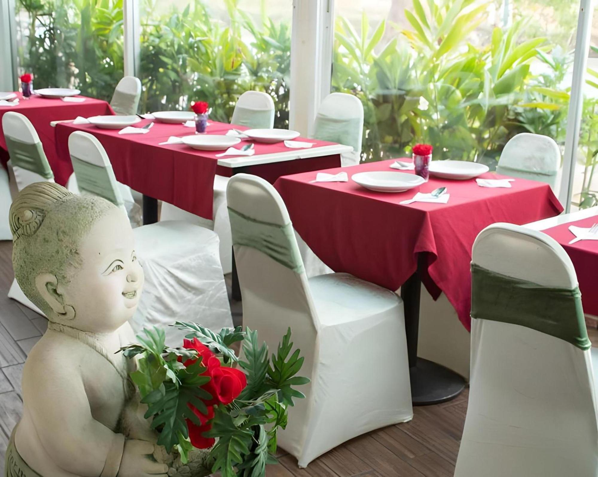 Collection O Howard Square Boutique Hotel Bangkok Exterior photo