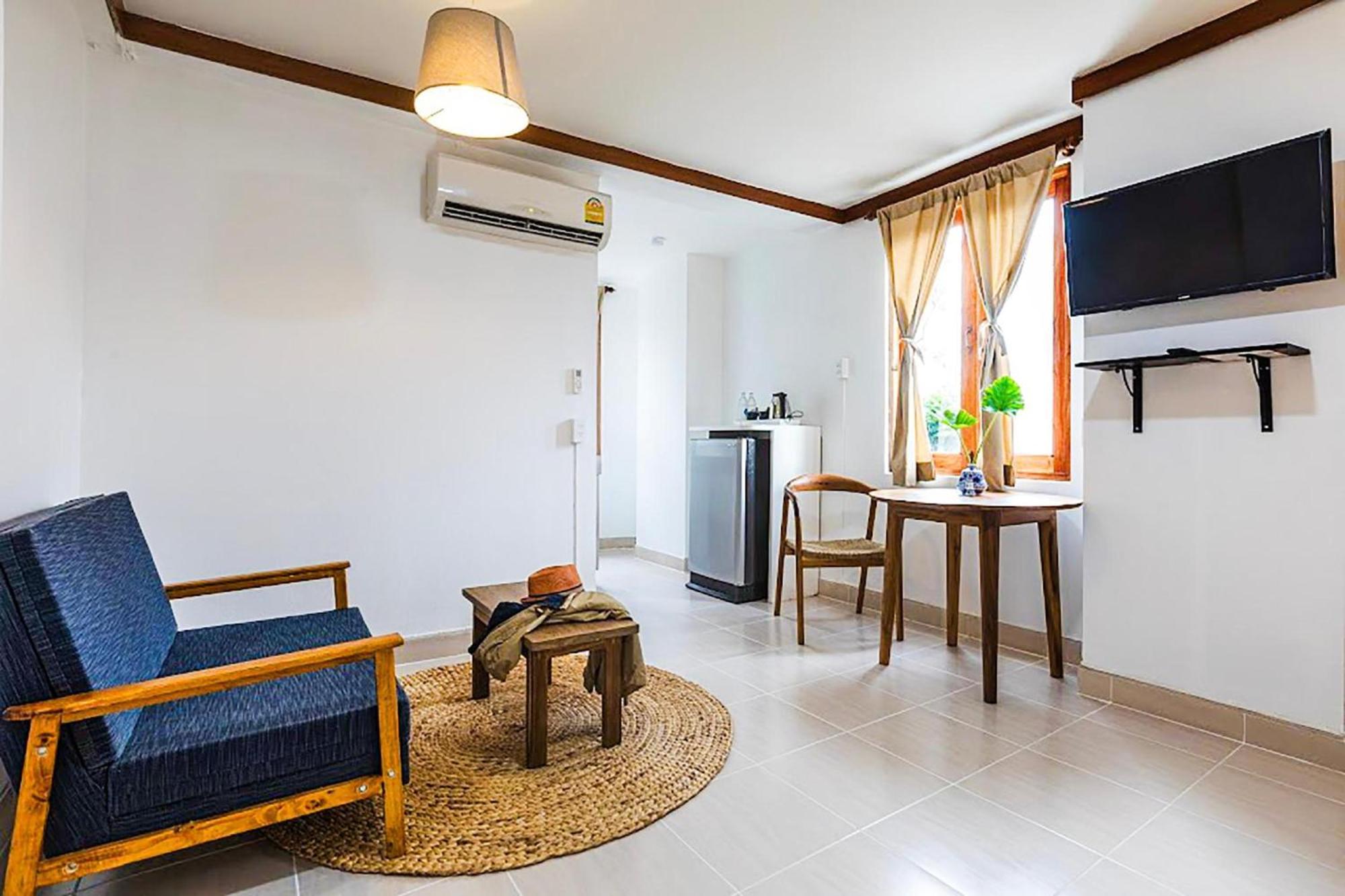 Collection O Howard Square Boutique Hotel Bangkok Exterior photo