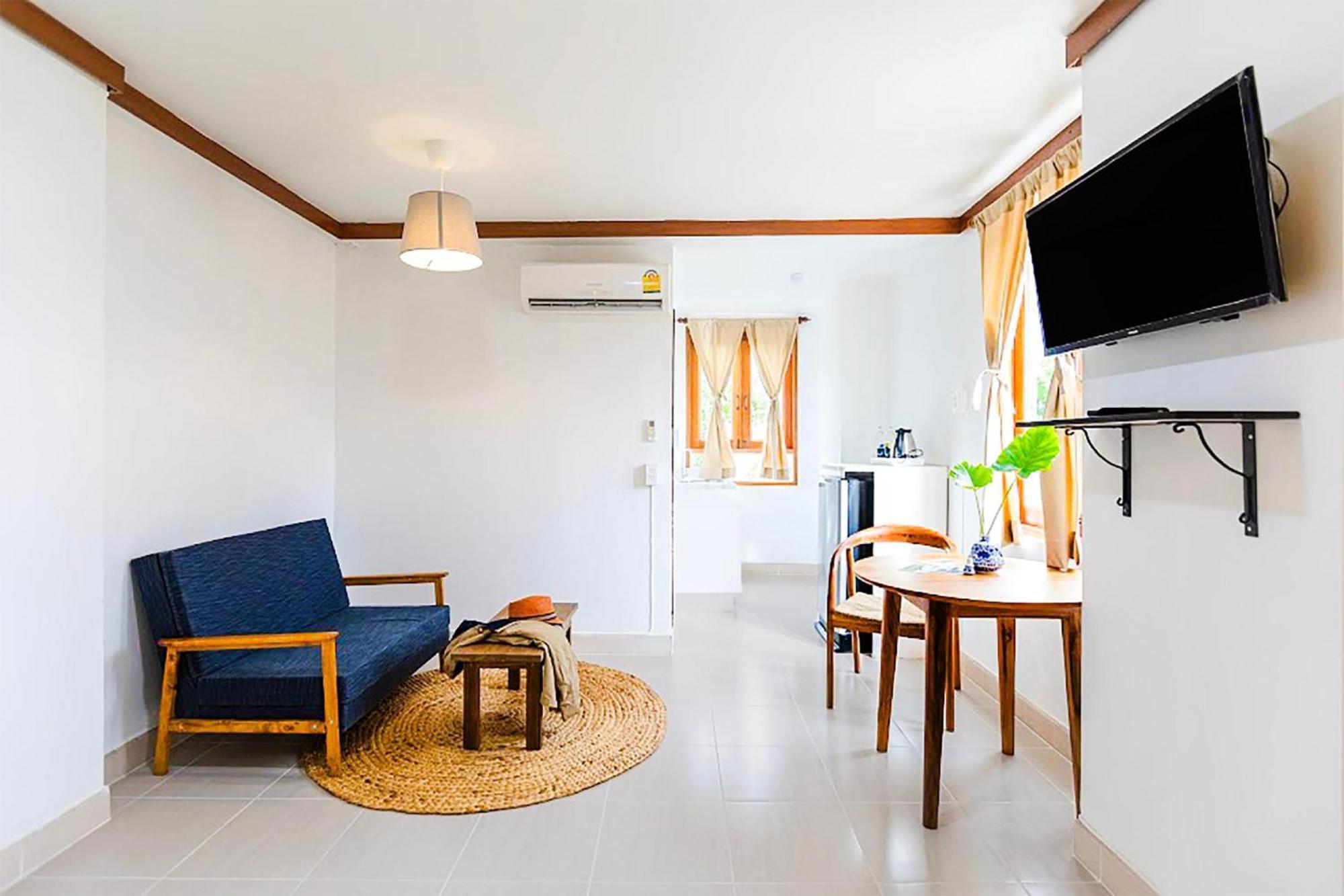 Collection O Howard Square Boutique Hotel Bangkok Exterior photo